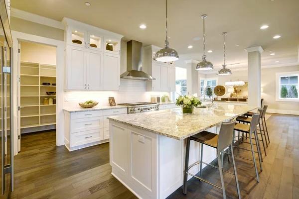 Budget Friendly kitchen pantry cabinet ideas for an Organized Kitchen